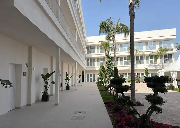 Sh Campus Lyceum 酒店 4*